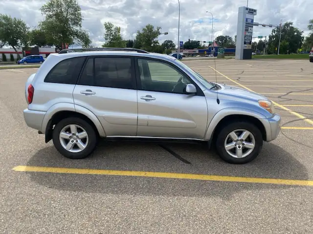 Toyota RAV4537087470553671682