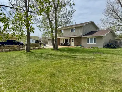 Want to raise your kids like it’s the ’90s? You can’t beat this quiet, peaceful acreage community of...