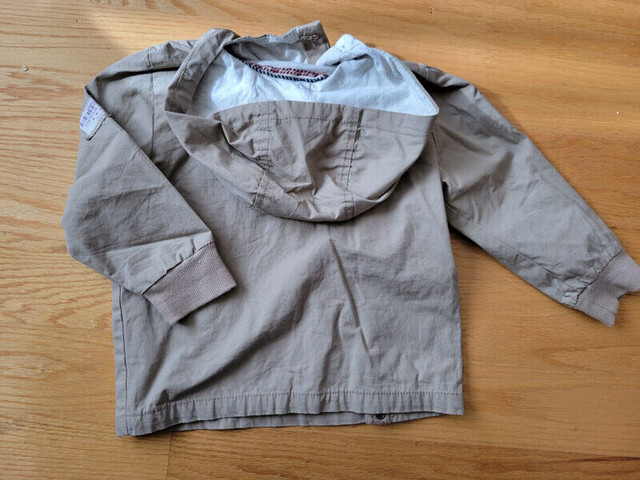 Manteau/ Automne-Printemps ZARA BABY / 24-36 mois - 94 cm dans Vêtements - 2T  à Longueuil/Rive Sud - Image 2