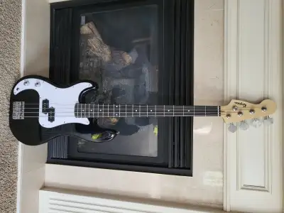 Left-Handed Precision Style Bass Guitar – Brand New – Black, View more