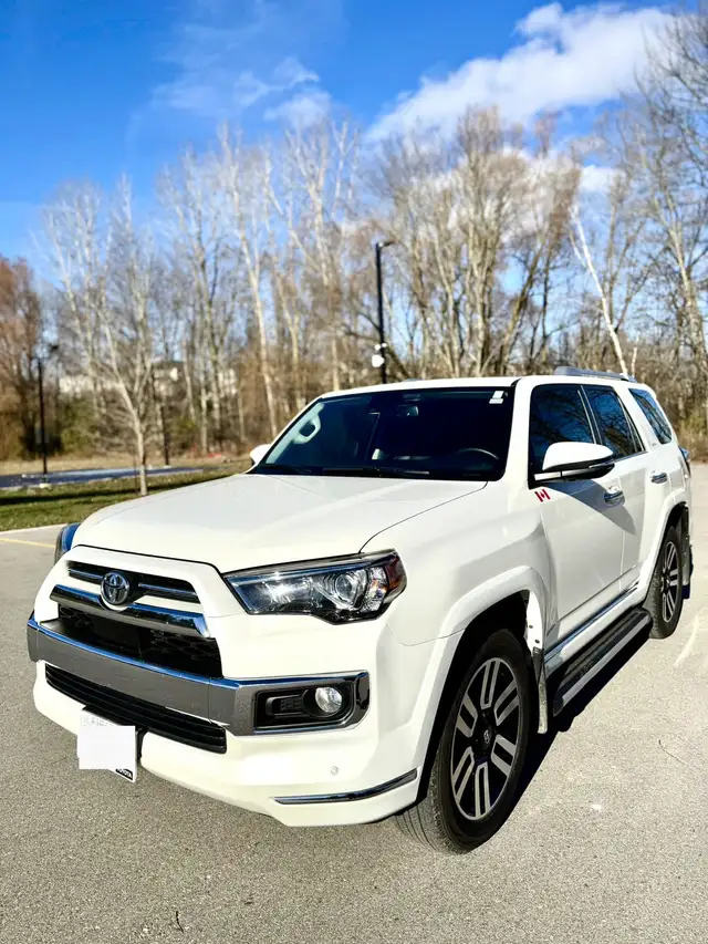 2020 Toyota 4Runner Limited – 7 Seater – Excellent Condition in Cars & Trucks in Cambridge - Image 4
