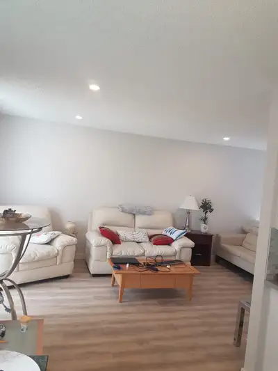 Town of Two Hills located near Hospital. Furnished/Unfurnished Room for Rent for Professional/Nurse....