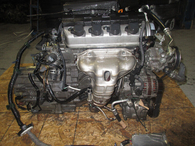 01-05 MOTEUR HONDA CIVIC 1.7L D17A VTEC ENGINE LOW MILEAGE JDM dans Moteur, Pièces de Moteur  à Ouest de l’Île - Image 3