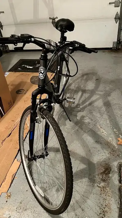 Hybrid bike - superb condition!, View more