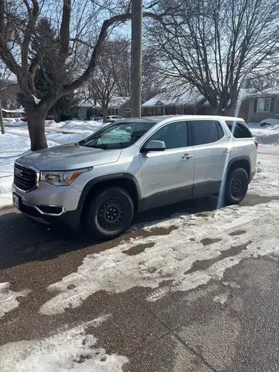 2017 gmc Acadia sle 1 purchased new in September of 2017. One owner Vehicle has been well maintained...