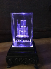 Vintage  3D Laser Etched Glass New York  Paperweight