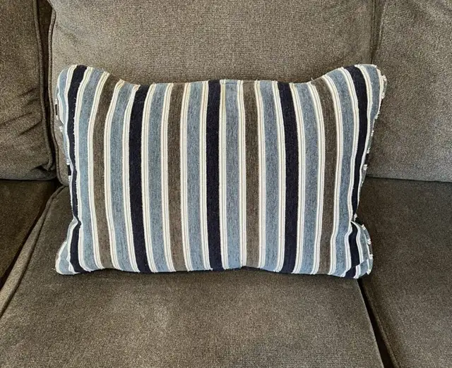 New couch pillows for sale in Couches & Futons in Bedford - Image 2