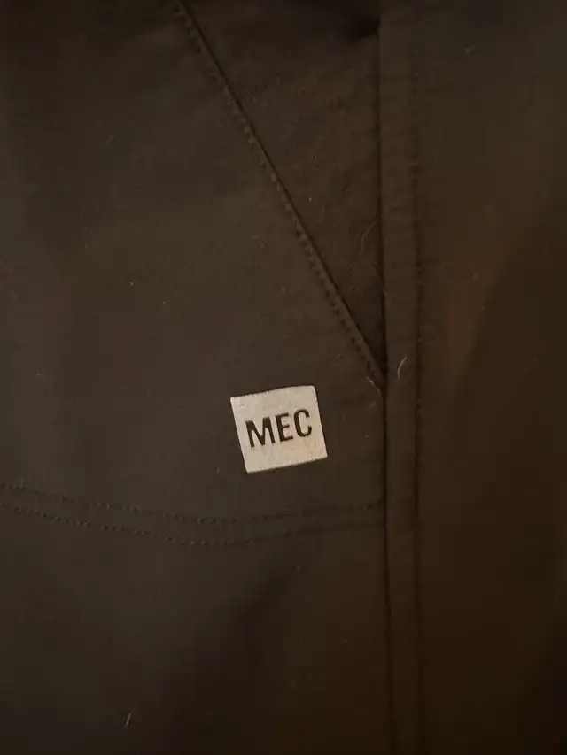 MEC Black Lined Snow Pants - Size Small in Women's - Bottoms in Oakville / Halton Region - Image 3