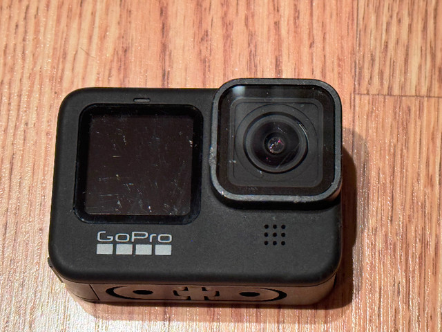 GoPro 9 Black + mini SD 32GB dans Appareils photo et caméras  à Saguenay