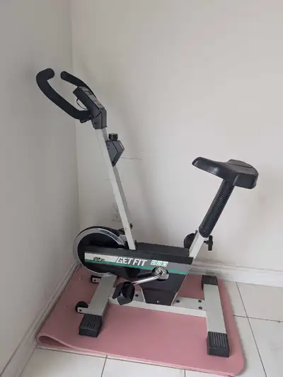 Get fit with this GET FIT 300 Exercise Bike! This is a used exercise bike. Please see pictures for d...