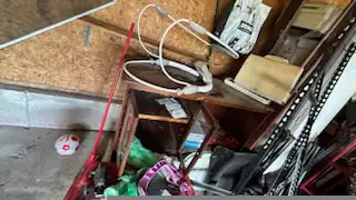 Junk removal & deck/shed demolition call/text64728170535810123