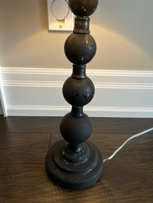 Table Lamp in Indoor Lighting & Fans in Hamilton - Image 3