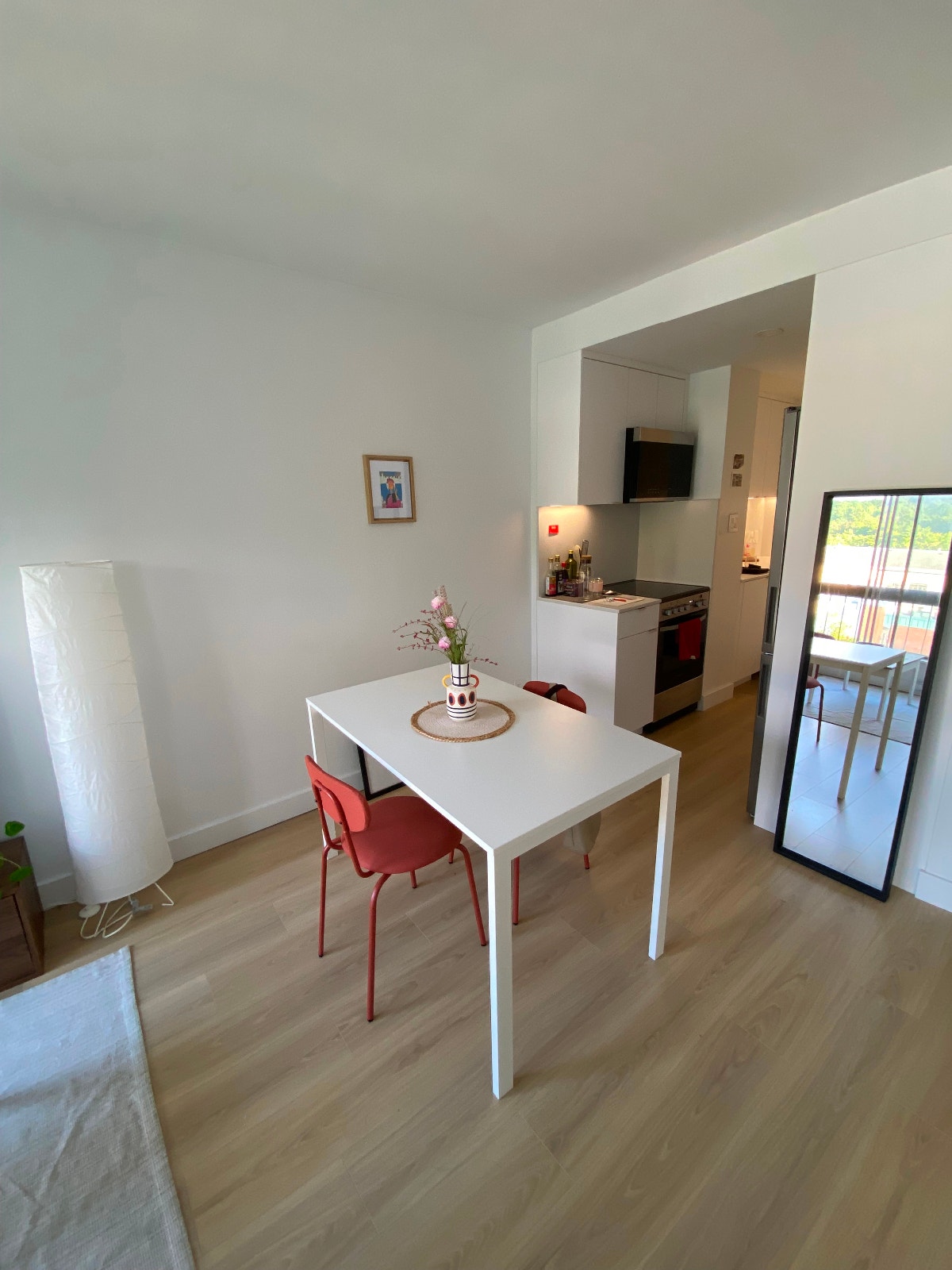 REPRISE DE BAIL - APPARTEMENT STYLE 3 1/2 SUR LE PLATEAU — photo 3