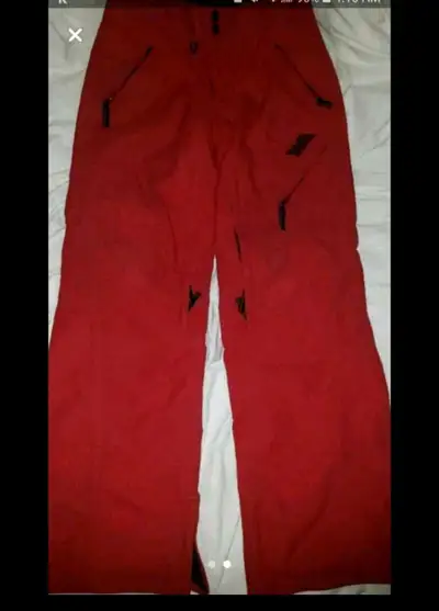 WOMANS SIZE XS VOLCOM NIMBUS SNOW PANTS