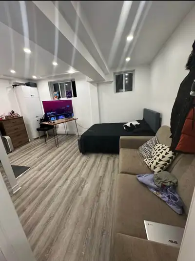 Furnished and all inclusive Bachelor