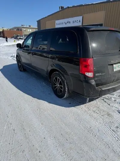 I'm selling my Fully loaded 2018 dodge Caravan with 211692 KMs for the amount of $13,500.00 OBO. Mus...