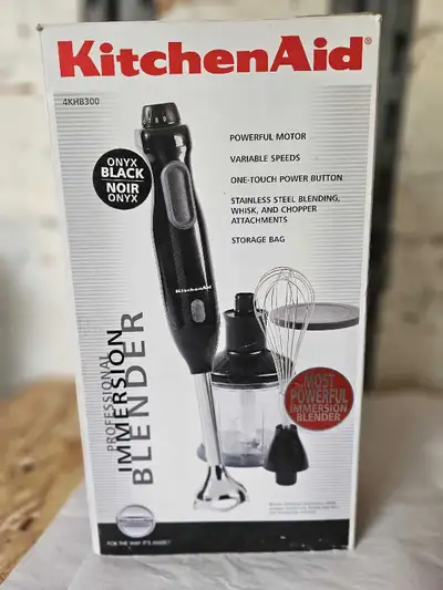 Voici un mélangeur à immersion professionnel KitchenAid 4KHB300 noir onyx en excellent état de fonct...