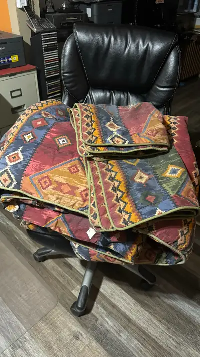 Queen duvet cover with aztec designs, View more