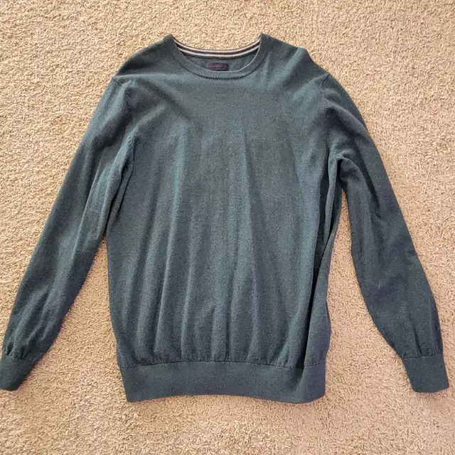 Seven Men's Size Large Sweaters in Men's in Red Deer - Image 5