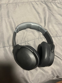 (PERFECT CONDITION) Skullcandy crusher Evo headphones 