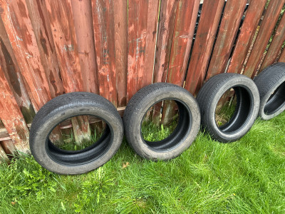 4 SET OF SEASONAL TIRES ( 215 55 R17)