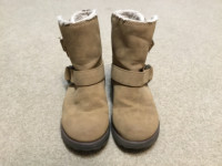 Girl’s Winter Boots - Size Girls 12