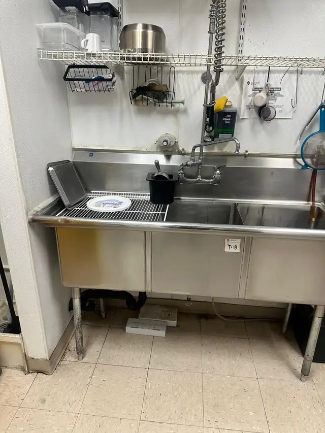 Affordable - Lowcost- plumber near u drain leak stuck62863221754627121
