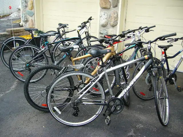 Grand choix de velos usages pour adultes et enfants. Comme neuf. in Other in Longueuil / South Shore - Image 2