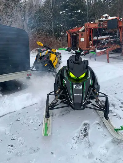 F 800 Tucker hibbert addition,odometer reads 5000 very clean and fun sled what ever the sled needed...