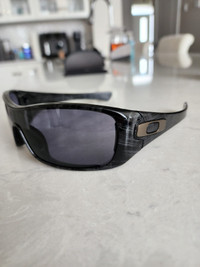 OAKLEY ANTIX Sunglasses - Limited Edition - Mint (+case/cloth)