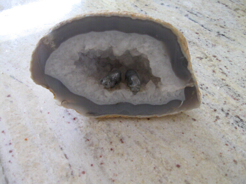 Geode With Two Bears for sale  