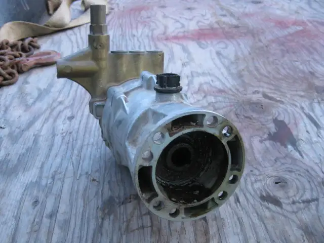 pressure washer pump- used63234678612099122