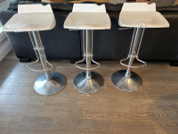 Adjustable bar stools
