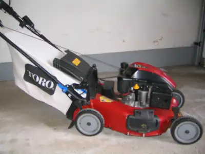 TORO SR4 SELF PROPELLED LAWNMOWER, View more