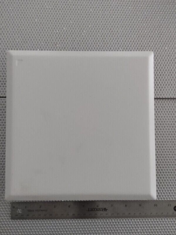 Plaque carrée acier blanc 9.75''x9.75'' pour conduit 7.5''x7.5'' dans Autre  à Laval/Rive Nord