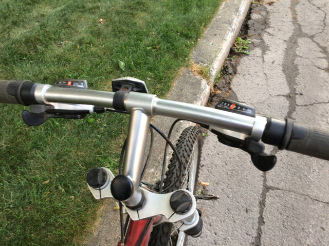 Mountain bike, dual suspension dans De Montagne  à Ouest de l’Île - Image 3