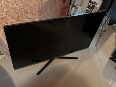 Samsung 46in TV (not Smart TV), View more