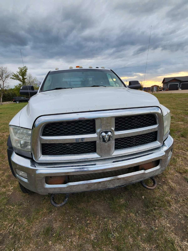 Ram 5500 Flatbed in Cars & Trucks in Lethbridge - Image 4