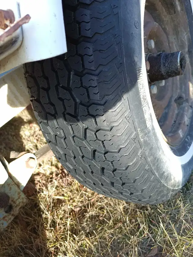 Inboard boat Carlson Glastron in Powerboats & Motorboats in Prince Albert - Image 6