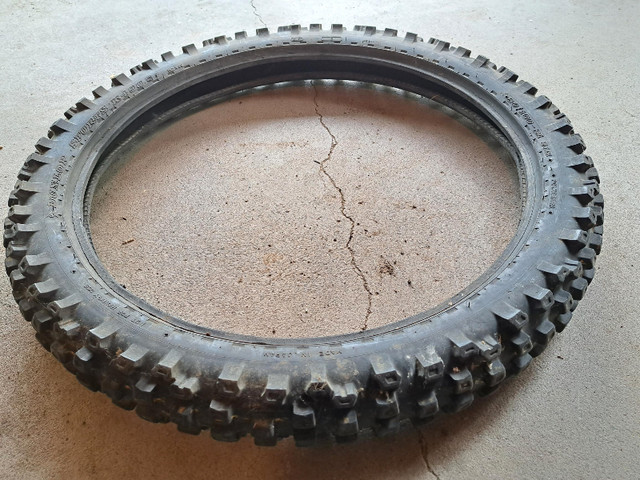 Dunlop Sports K490, 80/100-21 Tire. Used in Tires & Rims in Lethbridge