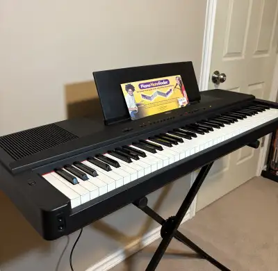 YAMAHA PIANO IN EXCELLENT CONDITION & ACCESSORIES , View more