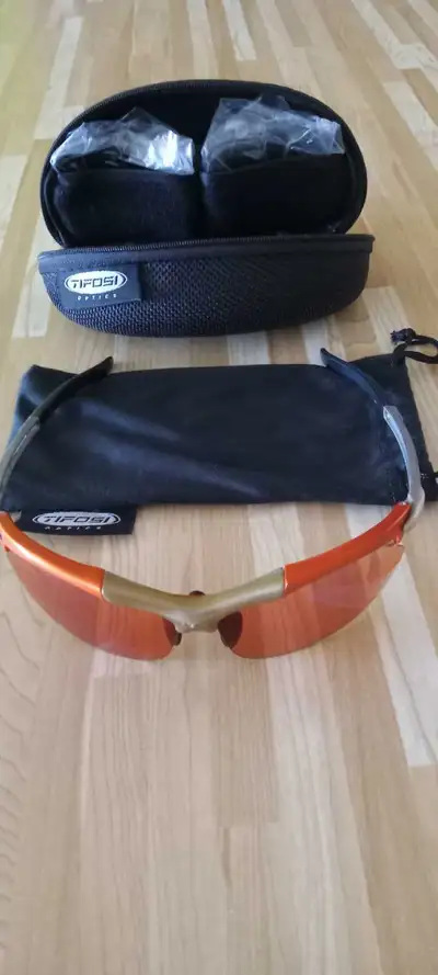 Lunette Tifosi, View more