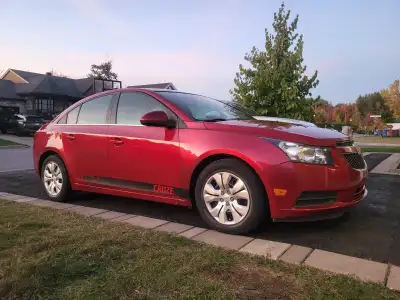 Chevrolet cruze 2014 automatique seulement 75.000km mécanique en tres bonnes conditions ac fonctionn...