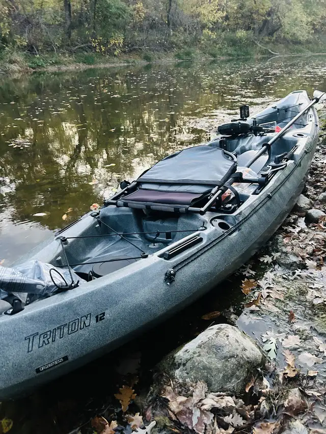 Fishing Kayak ( paddle drive! ) in Fishing, Camping & Outdoors in Portage la Prairie - Image 3