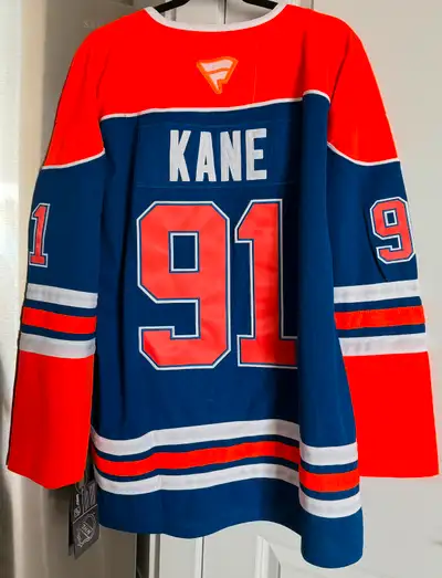 New Oilers Hockey Jersey Evander kane Cross posted.... Let me know if you need more info. Thank you.