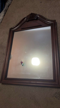 Hanging wall mirror