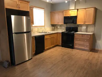 Sylvan Lake 2 bed/1 bath Basement Suite for Rent