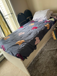 Twin / single bed