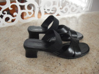 Sandale, soulier, chaussure noire neuve grandeur 7