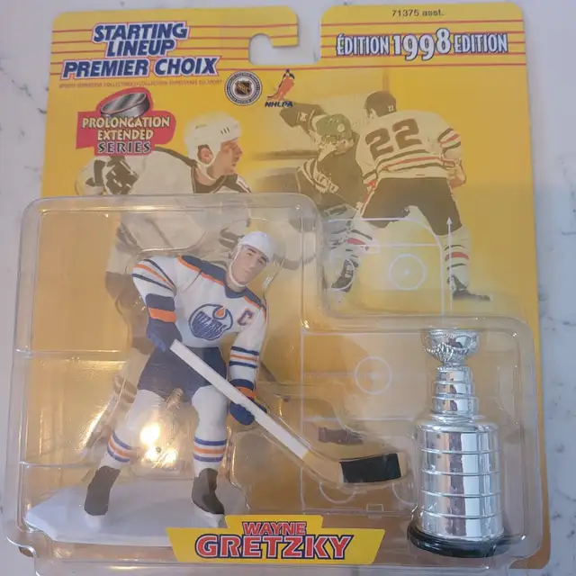 1998 Starting Lineup NHL Wayne Gretzky OiLers  with Stanley Cup